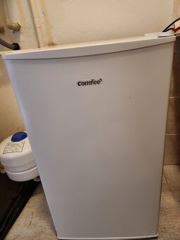 Malá lednička zn. Comfee - 93 l - 2