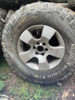 Kola na Nissan Navara - 2