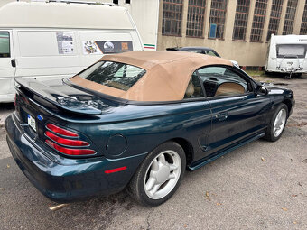 FORD MUSTANG GT CONVERTIBLE - 2