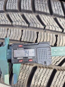 Prodám disky R16 BMW styling 33 + zimní pneu Continental - 2