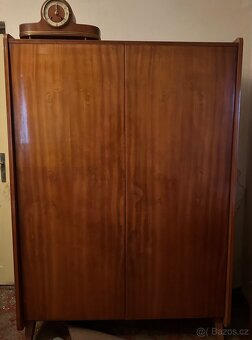 Starý nábytek retro styl - 2