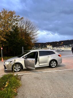 Toyota Corolla 1.8 hybrid 2022 - 2