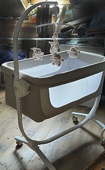 Postýlka pro kojence - 2