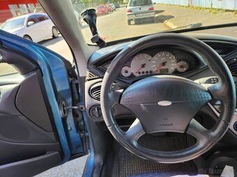 ford focus 1.6 benzin Zetec automat - 2
