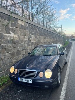 Mercedes Benz w210 E240,benzin v Avangardu - 2