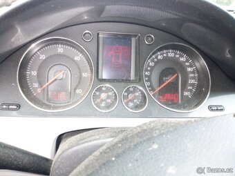 VW Passat - 2