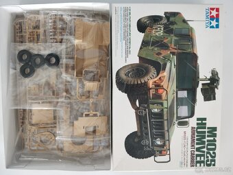 M1025 HUMVEE 1:35 - 2