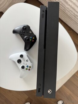 Xbox one X 1TB 2x ovladač - 2