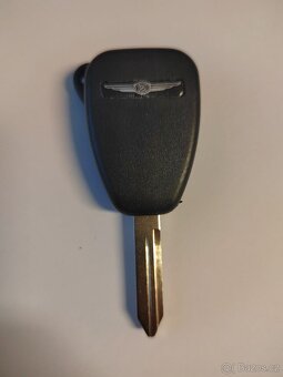 obal klíče Chrysler 300C - 2