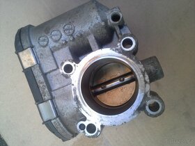 Fiat Punto 2 , 1.2 16v , světla , klapa, spínače.airbag aj. - 2