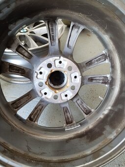 BMW kole 17" - 2