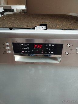Vestavná nerezová myčka zn.Bosch - 2