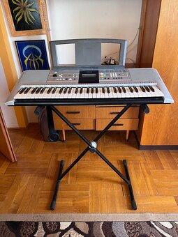 Klávesy Yamaha PSR-E323 - 2