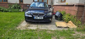 Bmw e90 330xi - 2
