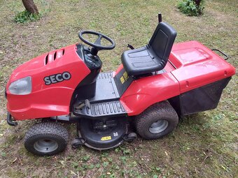 Zahradní traktor Seco Starjet 2válec BS 102cm - 2