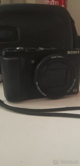Sony Cyber-shot DSC-HX60V - 2