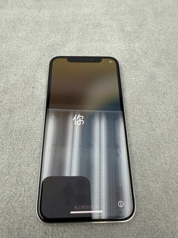 iPhone 11 Pro 256 GB - Bílý - 2