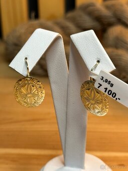 Zlaté náušnice 3,95g (1798 Kč/g) - 2