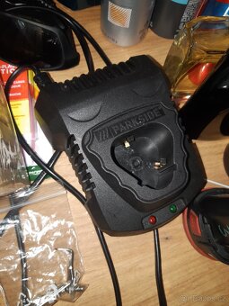 Parkside baterky X12V team + nabijecka - 2