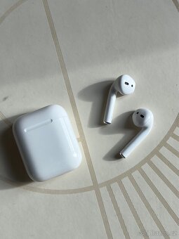 Apple AirPods 2 - 2