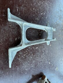 Predám orig. nový stojan 16" pre JAWA-ČZ 125 175 250 350 - 2