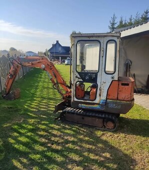 Takeuchi TB 100 minibagr - 2