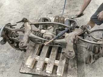 Zadni napravnice w201 - 2