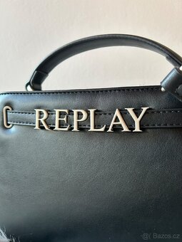 Krásná černá kabelka replay - 2