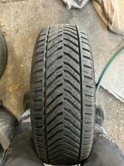 Celoroční pneumatiky KORMORAN 205/70/15 - 2