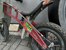 First Bike - zlomene sedlo - 2