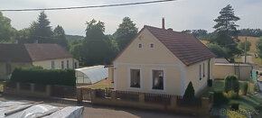 Prodej domu s bazénem Bačkovice - 2