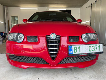 Alfa Romeo 147 GTA 3.2 V6 24V Busso, Manuál - 2