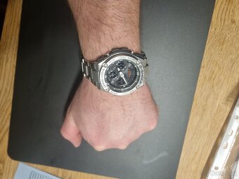Hodinky Casio G-Shock GST W110D-1A - 2