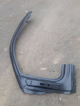 Prodám A sloupek s rámem střechy na Audi TT - 2