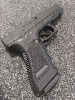 VZDUCHOVA PISTOLE GLOCK 17 - 2