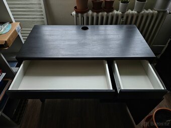Psací stůl IKEA Micke se skříňkou - 2