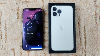 APPLE iPhone 13 Pro Max 256GB + nabíječka + 5x obal - TOP - 2