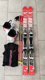 Dívčí lyžařský set Rossignol Hero, hůlky Leki, páteřák Scott - 2