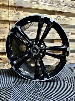 Mercedes A, B, CLA - 4x orig. ALU R18 - 2