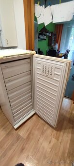 Mrazák Indesit GSF 4220 - 2