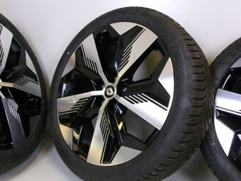 Celoroční sada Renault 7x20 ET34 5x114,3x66 - 215/45/20 95T - 2