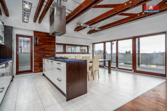 Prodej rodinného domu, 272 m², Jeneč, ul. Západní - 2