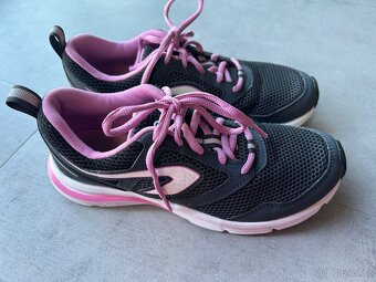 Tenisky na tělocvik, vel. 37 - 2