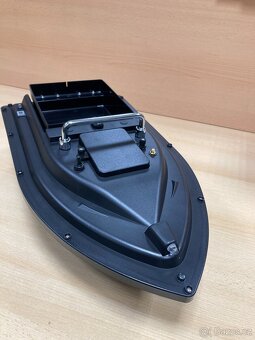 Zavážecí loďka NOVÁ na ryby s GPS + ZDARMA OBAL_ - 2