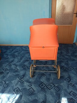 Retro kočárek LIBERTA. - 2