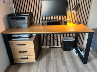 Pracovní stůl s masivní dubovou deskou 160 cm - 2