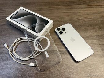 Prodám Apple IPhone 15 Pro Max White Titanium 256GB - 2