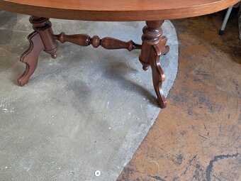 Konferenční stůl - 2