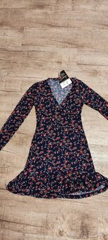 Nové dámské šaty vel.38 - 2