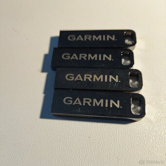 USB FLASH DRIVE 8 GB - 2